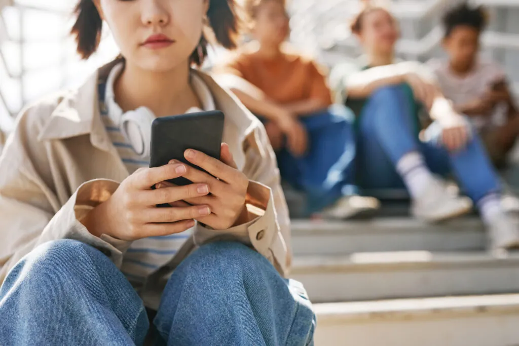 Do Platforms Like TikTok Exacerbate Mental Health Issues in Teens - The Arrow House